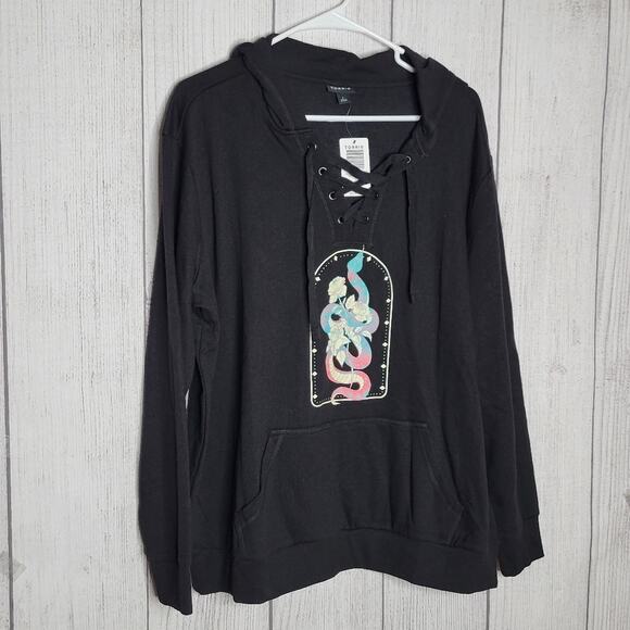 Torrid Lace Up Black Fleece Hoodie with Snake & Roses Graphic, size 1 - Picture 1 of 7